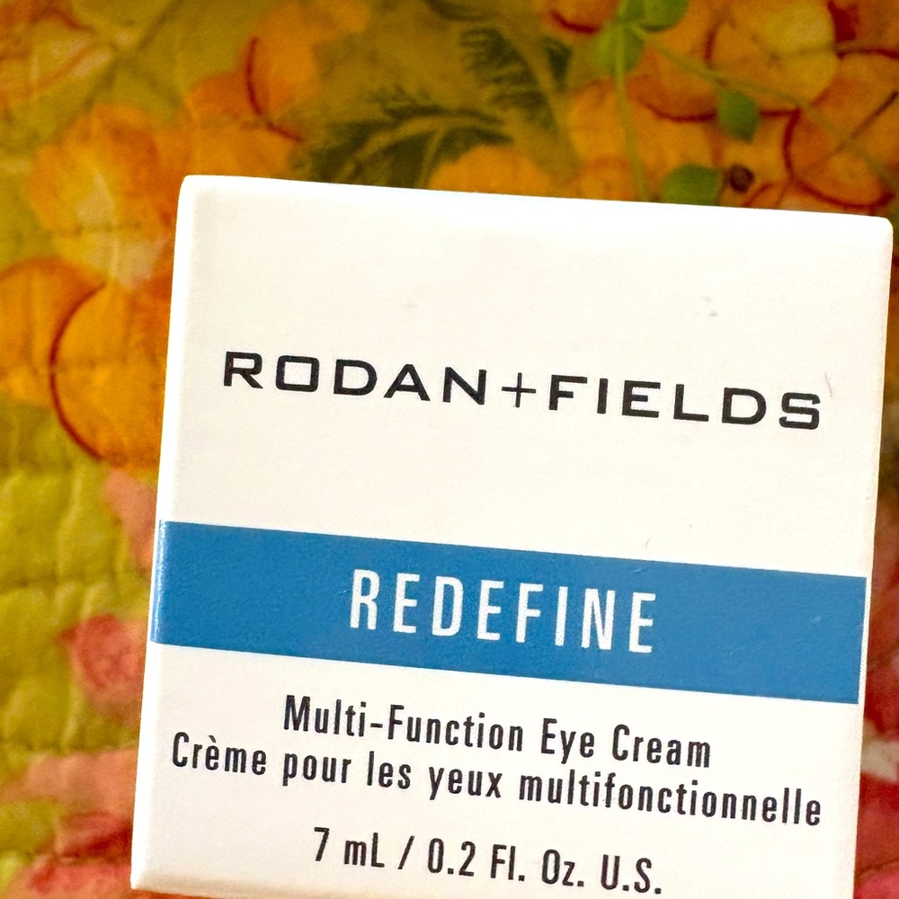 NIB💙Rodan + Fields💙MINI trío - Picture 4 of 4